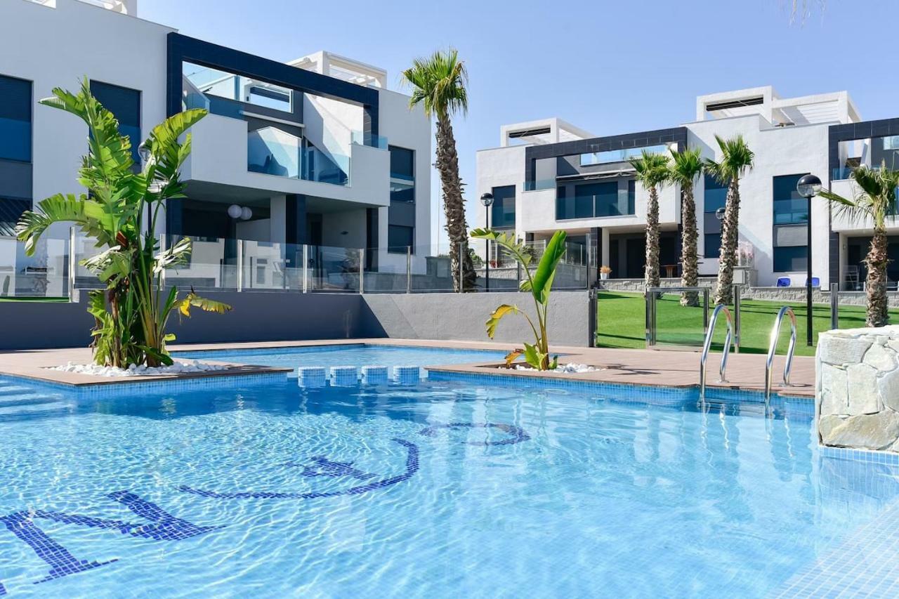 Oasis Beach IX Puntaprima Apartment Торевиеха Екстериор снимка