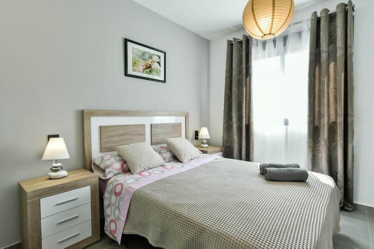 Oasis Beach IX Puntaprima Apartment Торевиеха Екстериор снимка