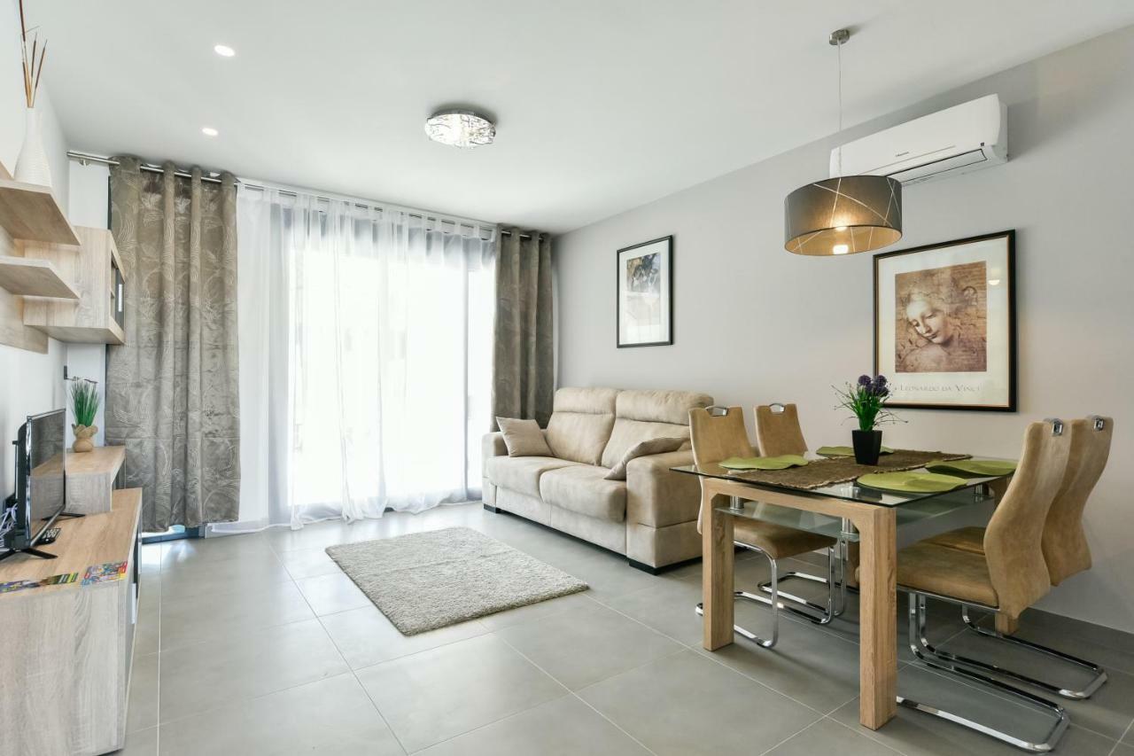 Oasis Beach IX Puntaprima Apartment Торевиеха Екстериор снимка