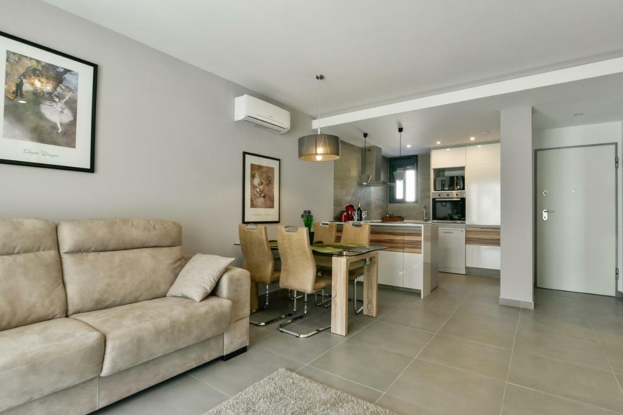 Oasis Beach IX Puntaprima Apartment Торевиеха Екстериор снимка
