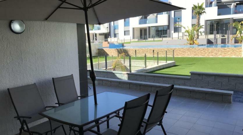 Oasis Beach IX Puntaprima Apartment Торевиеха Екстериор снимка